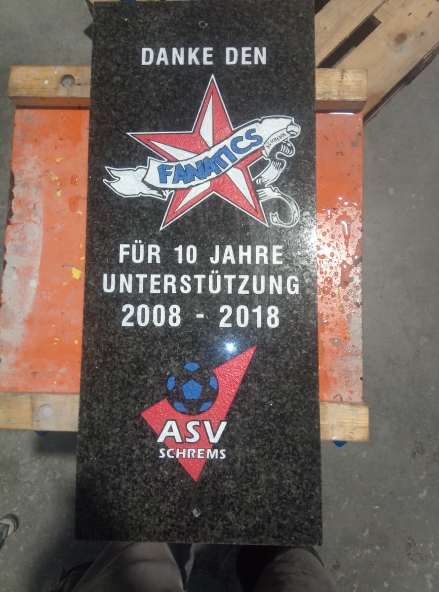 Restauriertes Steinwerkstück nach Sanierung
